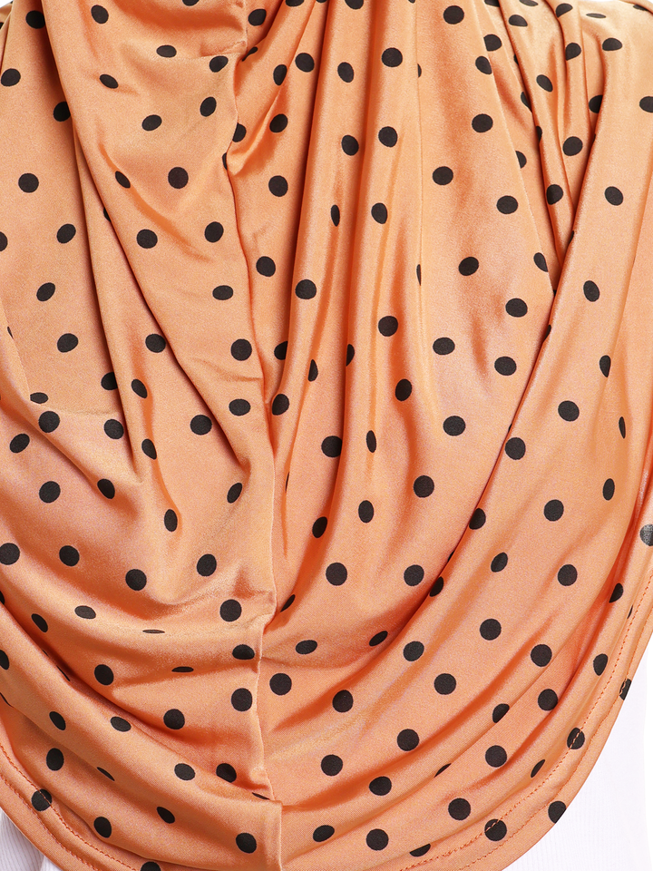 Dark Caramel Polka Al Amira Hijab